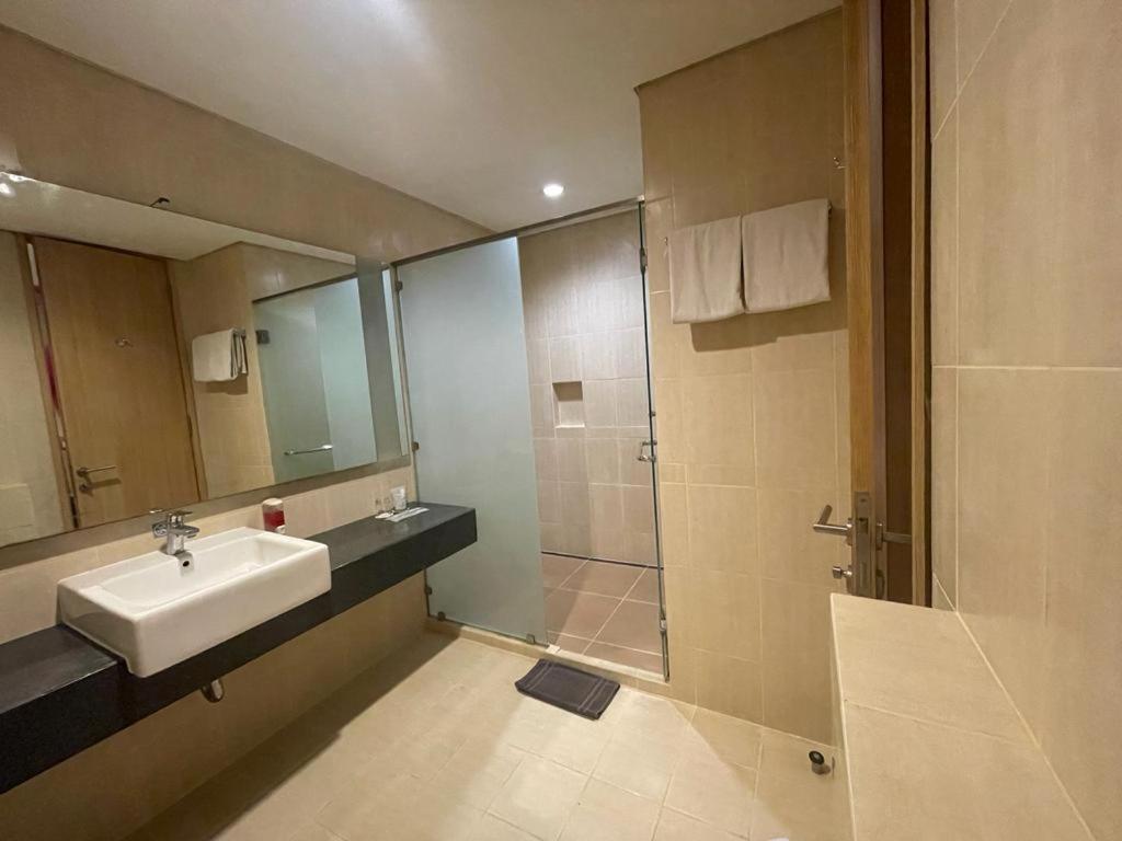 Grand G7 Hotel Pasar Baru Jacarta Exterior foto